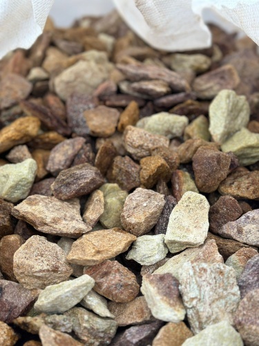 Златолит персиковый декоративная каменная крошка купить в Очёре