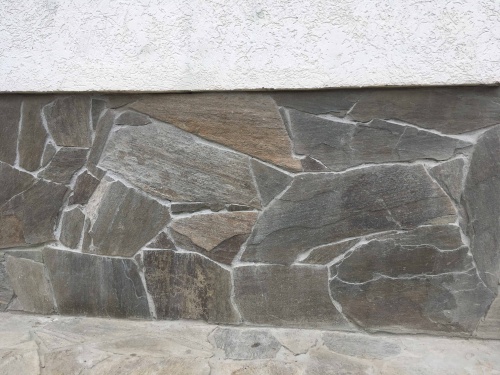 Плитняк златолит Уральский для цоколя, отмостки купить в Очёре