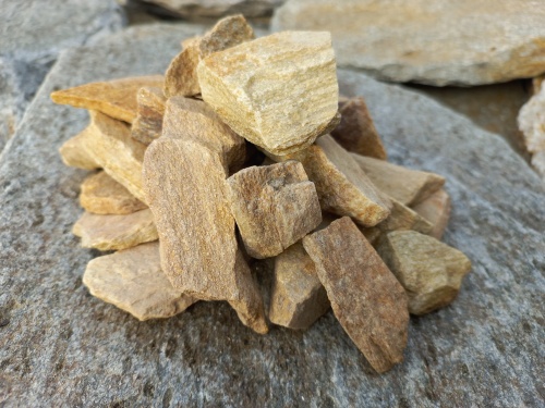 Златолит жёлтый декоративная каменная крошка купить в Очёре